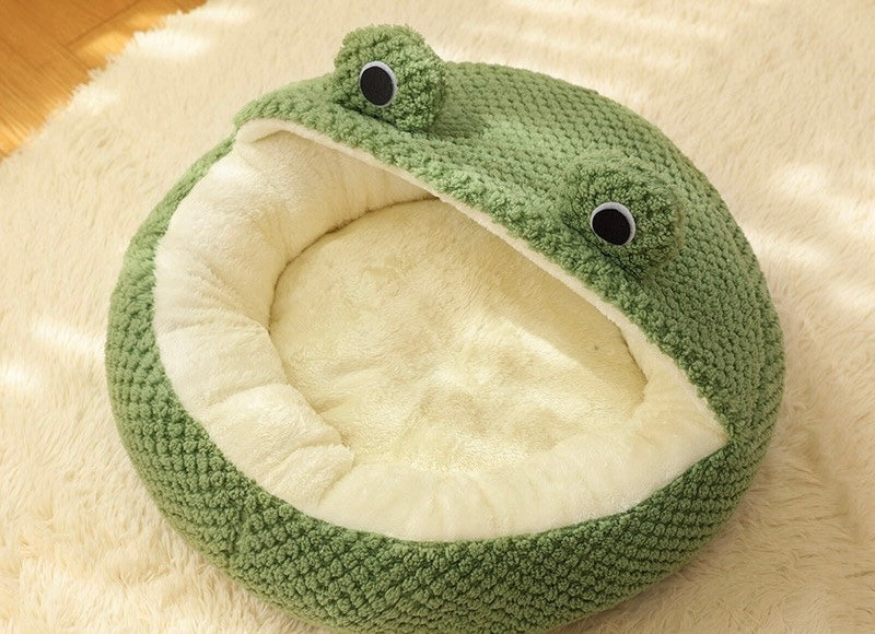 "Froggy" Cat Bed